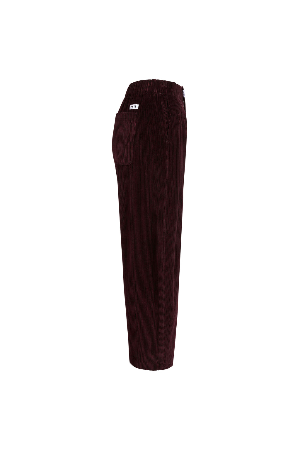Seitenansicht einer dunkelroten Cordhose mit weißem Label-Patch am Bund.