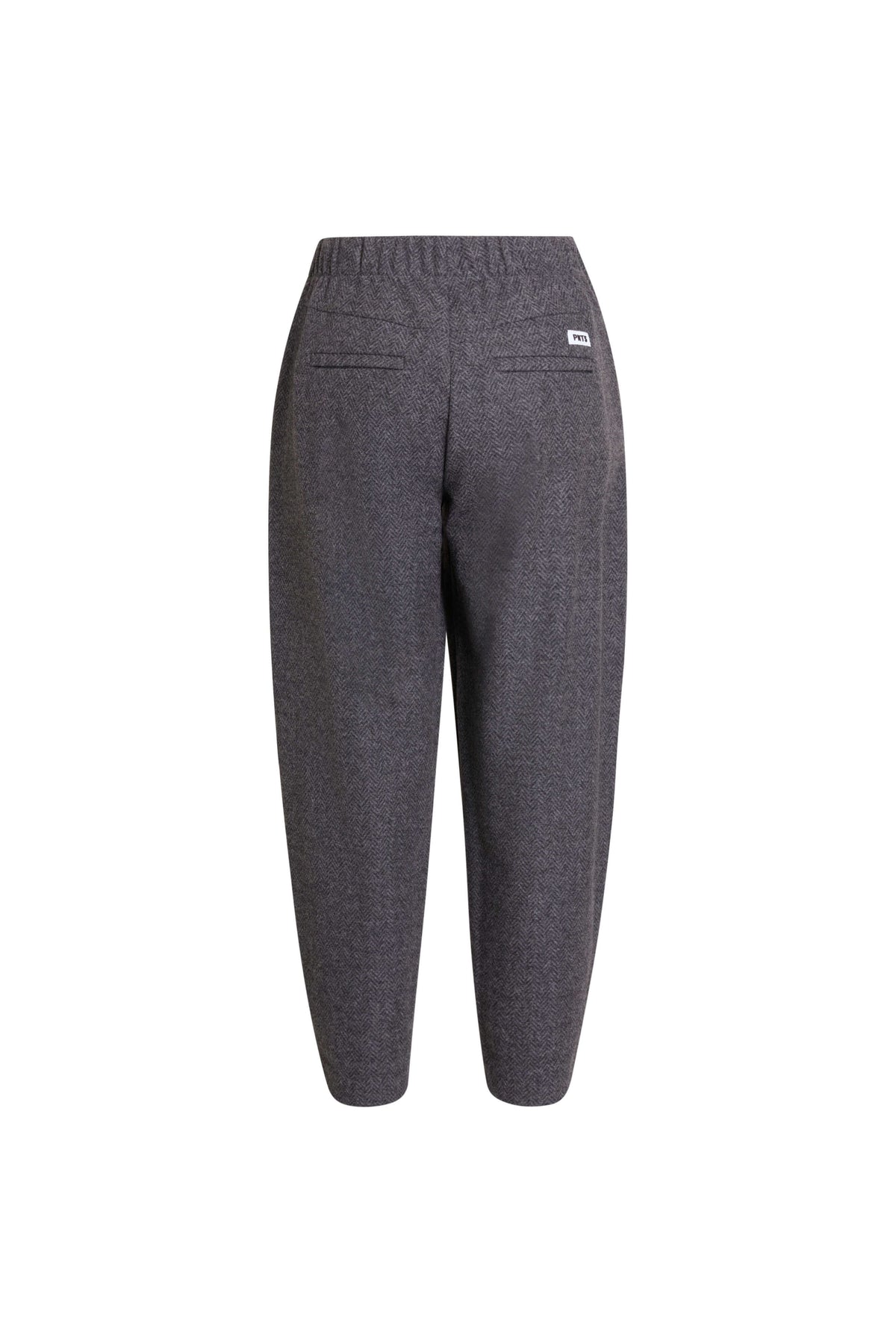 Rückansicht einer dunkelgrauen melierten Hose mit Paspeltaschen, elastischem Bund und weißem Label-Patch.