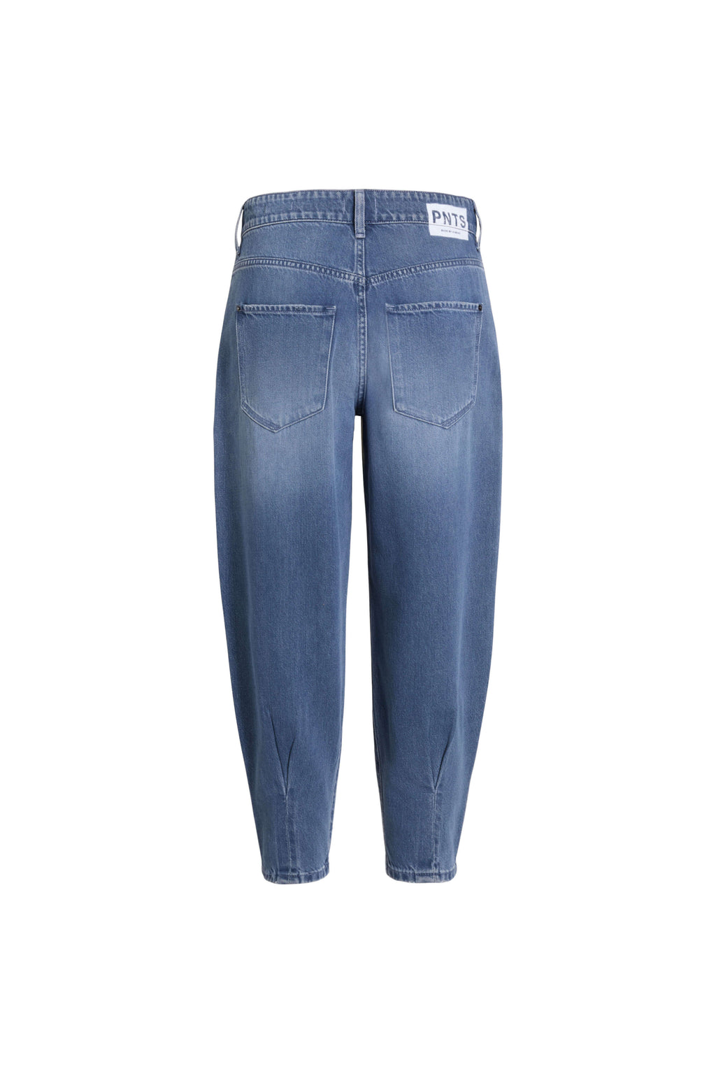 Blaue Balloon-Fit Jeans in der Rückansicht mit zwei Gesäßtaschen, Logo-Patch am Bund und markanten Falten am Beinsaum.