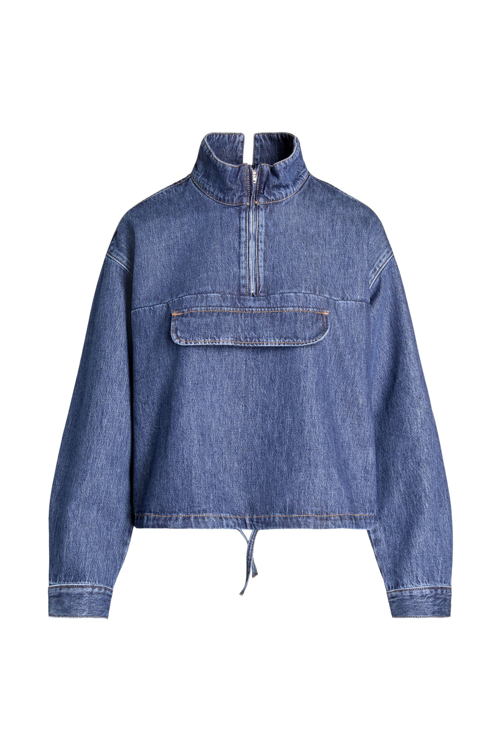 Blaue Denim-Bluse im Troyer-Stil mit Stehkragen, kurzem Reißverschluss, markanter Brusttasche und Tunnelzug am Saum.