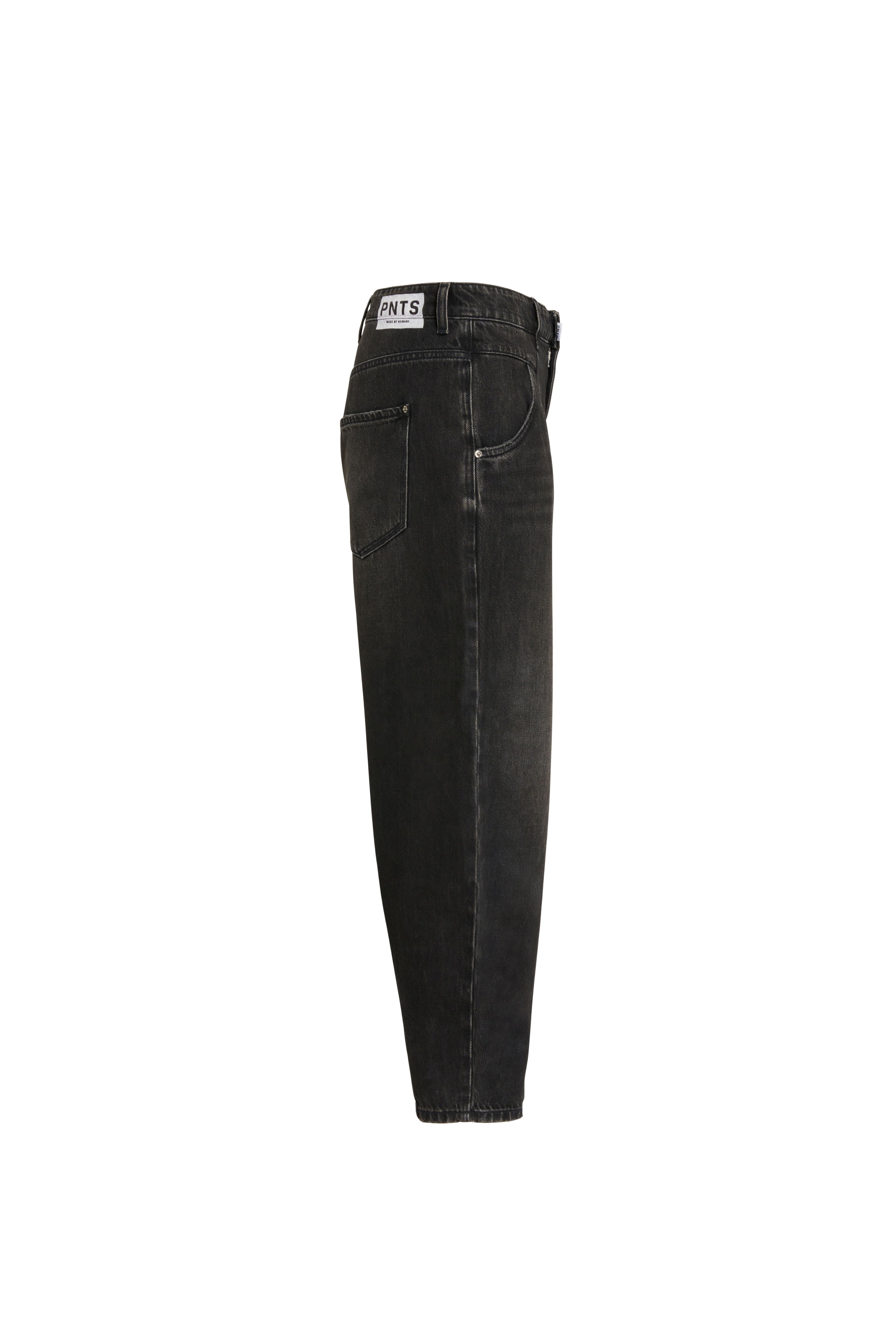 Freisteller Seitenansicht: 05_THE O SHAPE PLEAT in dunkelgrau