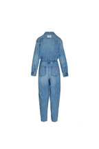 Freisteller 10_THE JUMP IN in blau