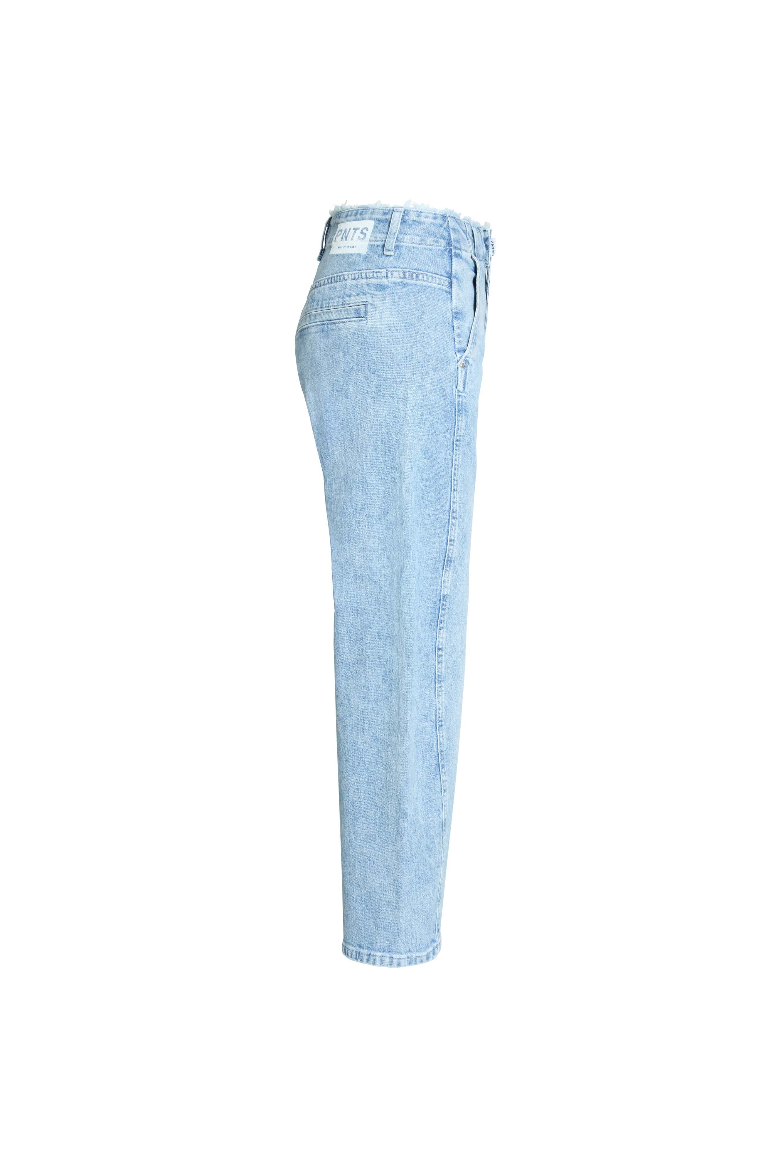 Freisteller Seitenansicht: 05_THE O SHAPE CHINO in hellblau