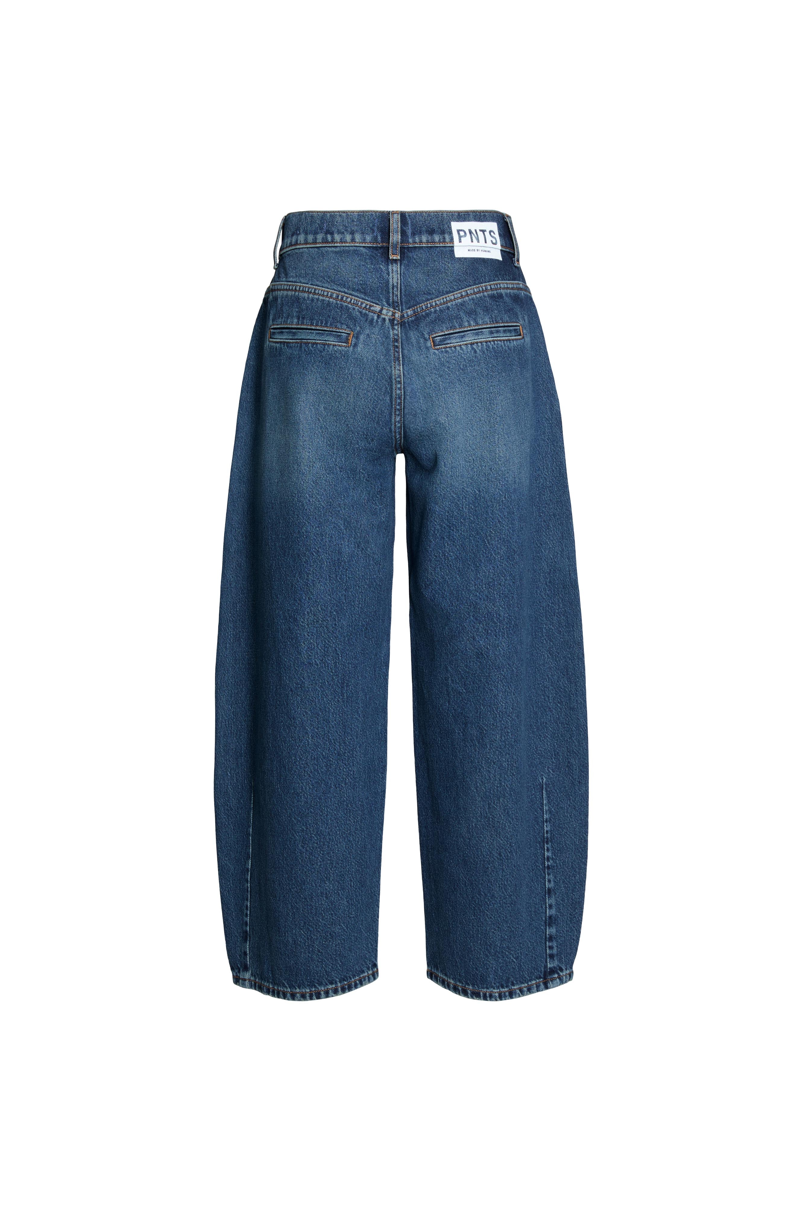Freisteller Hinteransicht: 05_THE O SHAPE EXTREME in mittelblau