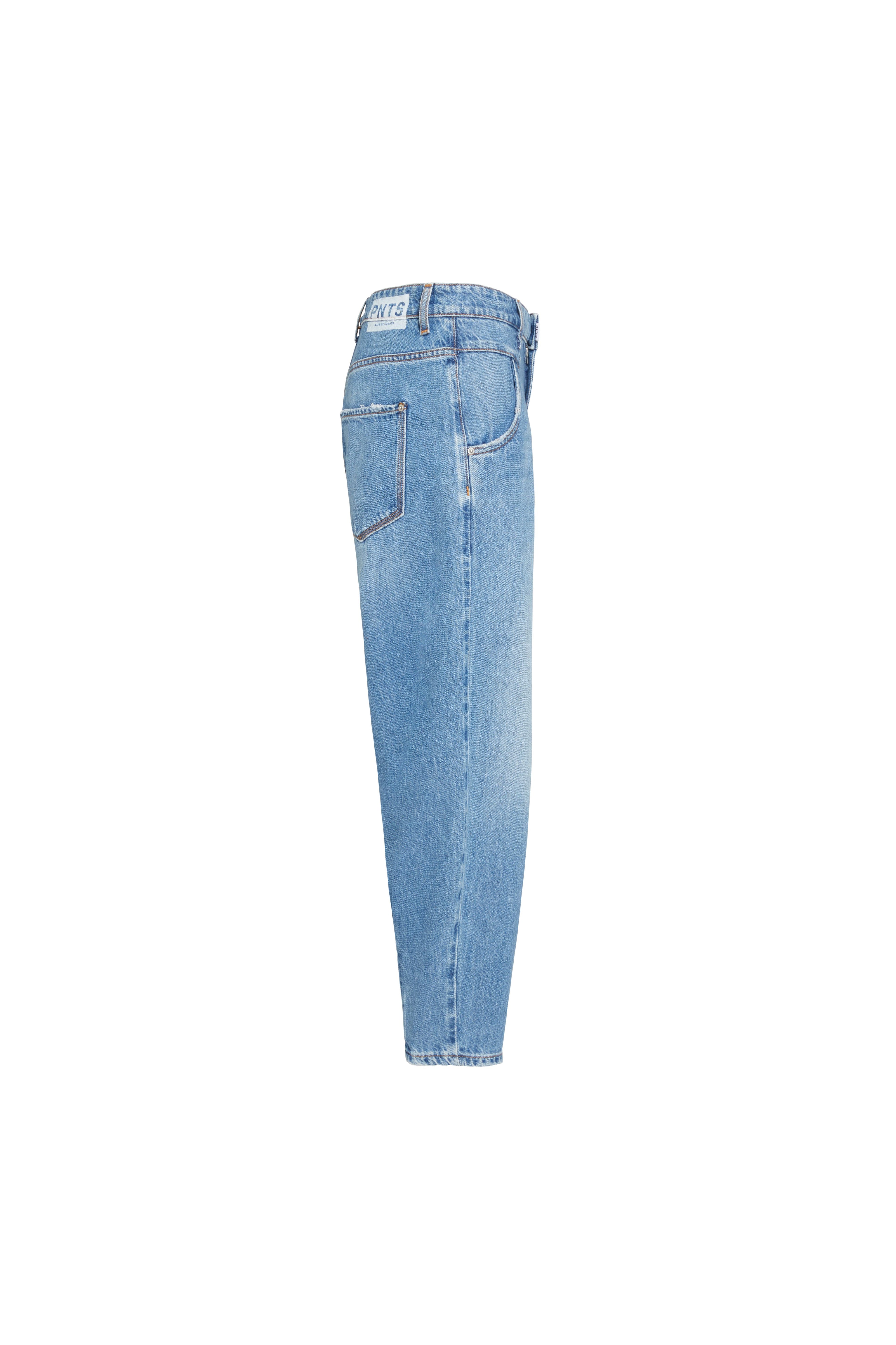 Freisteller Seitenansicht: 05_THE O SHAPE PLEAT in hellblau