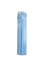 Freisteller Seitenansicht: 14_THE GENT in hellblau