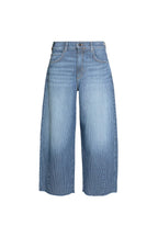 Freisteller Vorderansicht: 05_THE O SHAPE EXTREME STRIPES in mittelblau