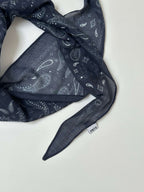 520_THE SCARF