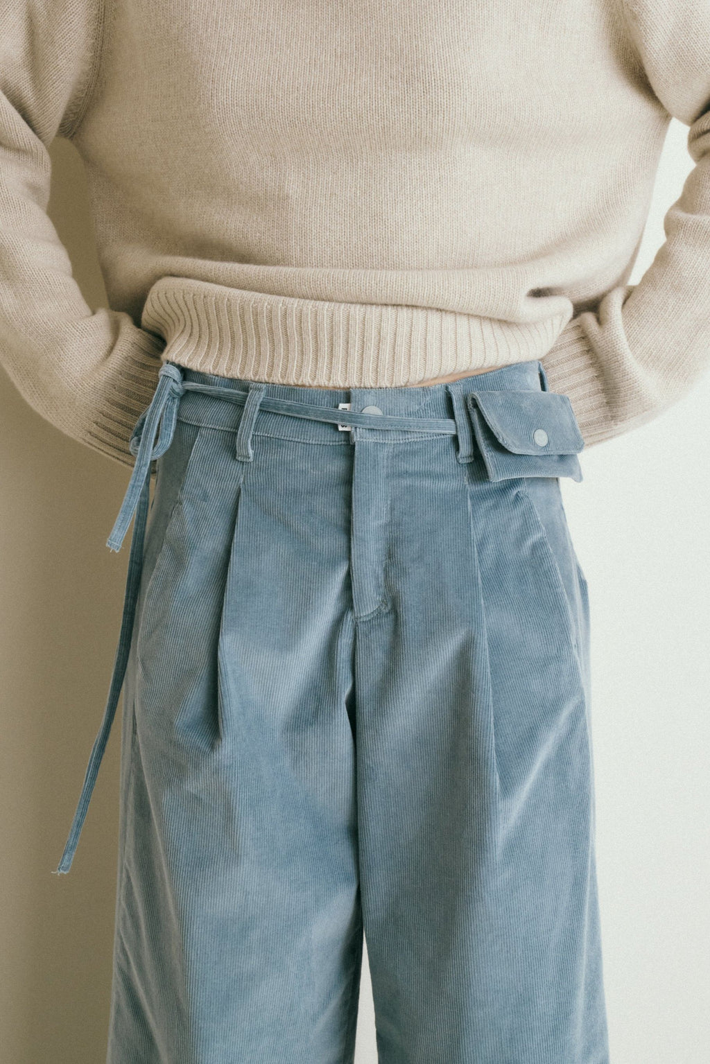 24_THE MINI G CORD